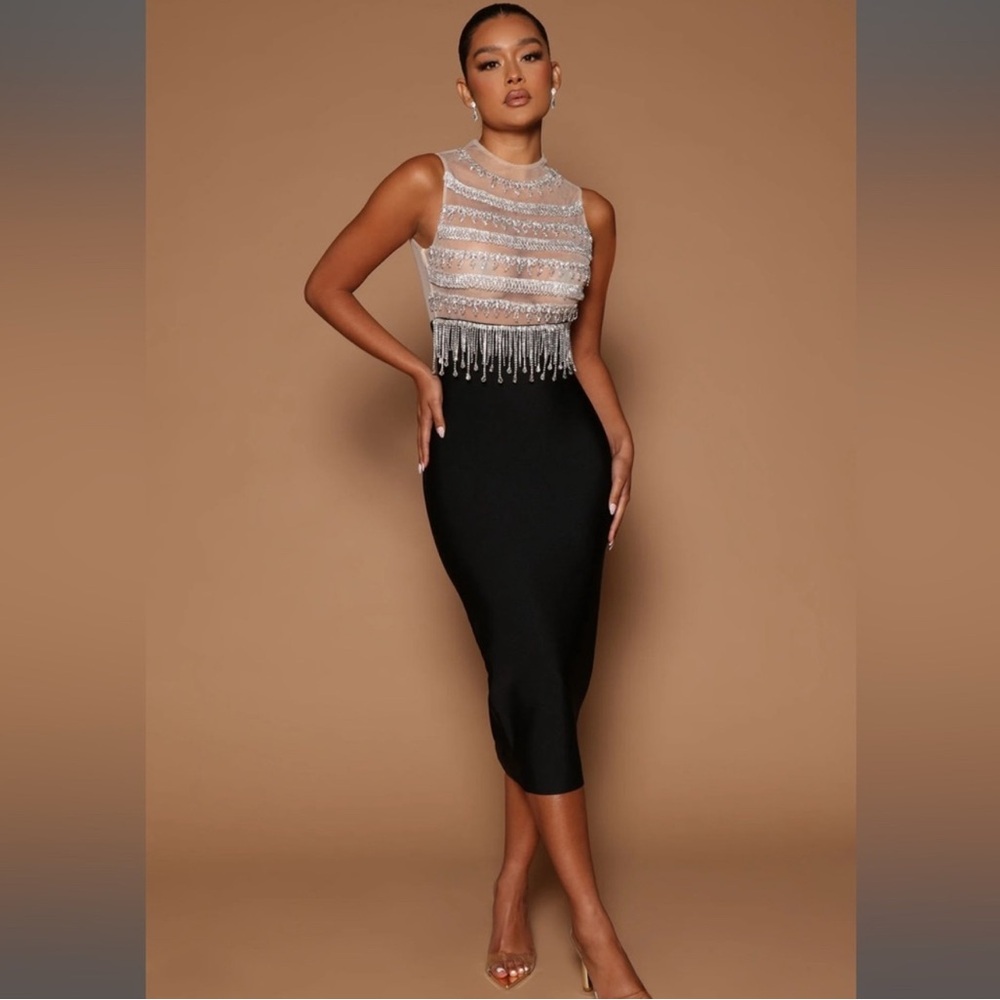 Fashion Nova Black Midi Skirt